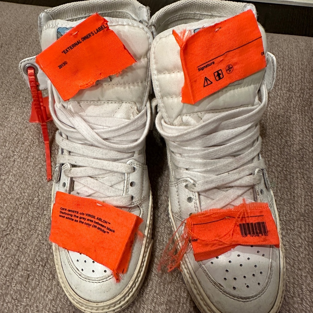 Off White court sneakers sz 37
